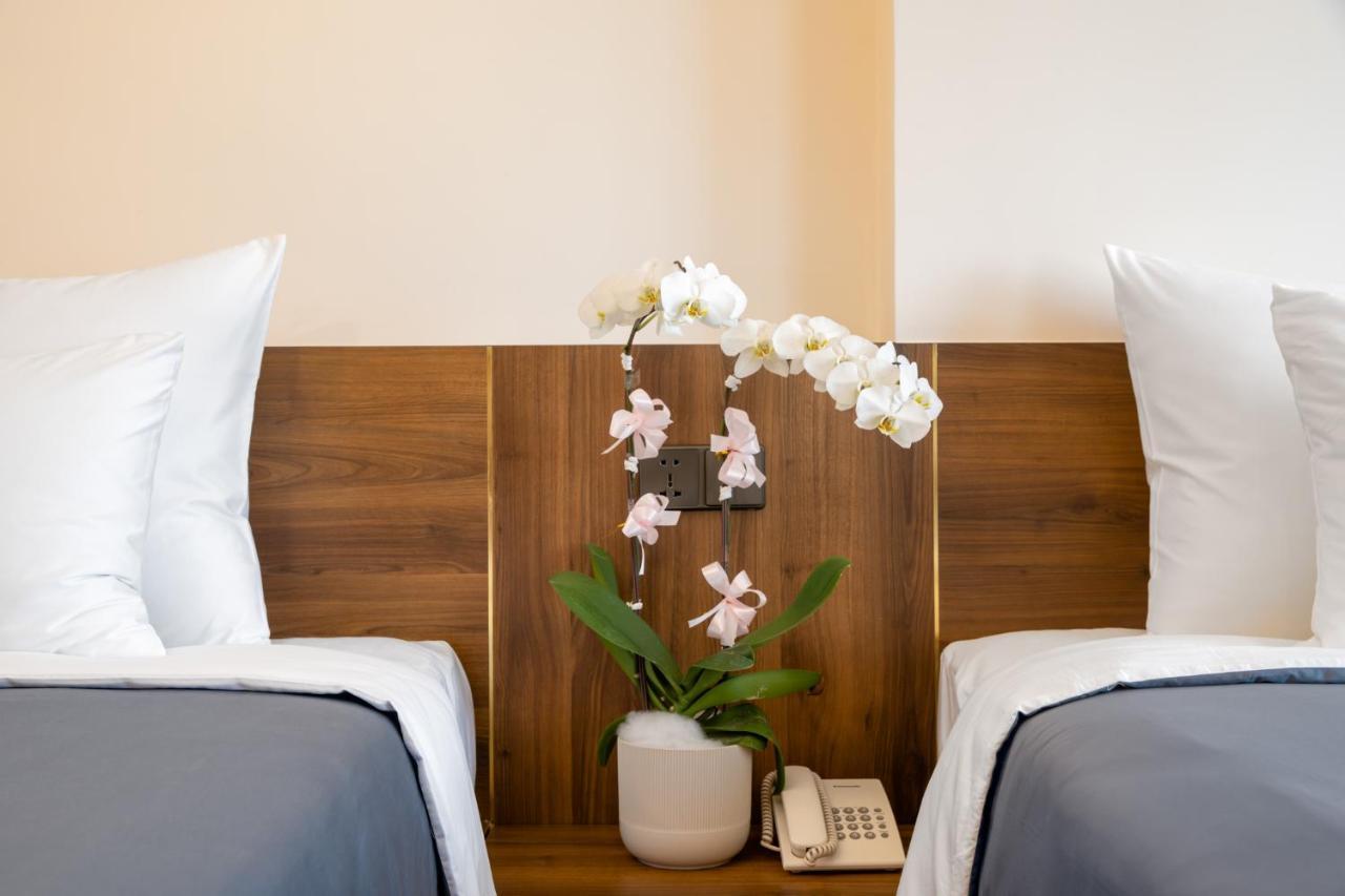 Avenis Hotel دا نانغ المظهر الخارجي الصورة